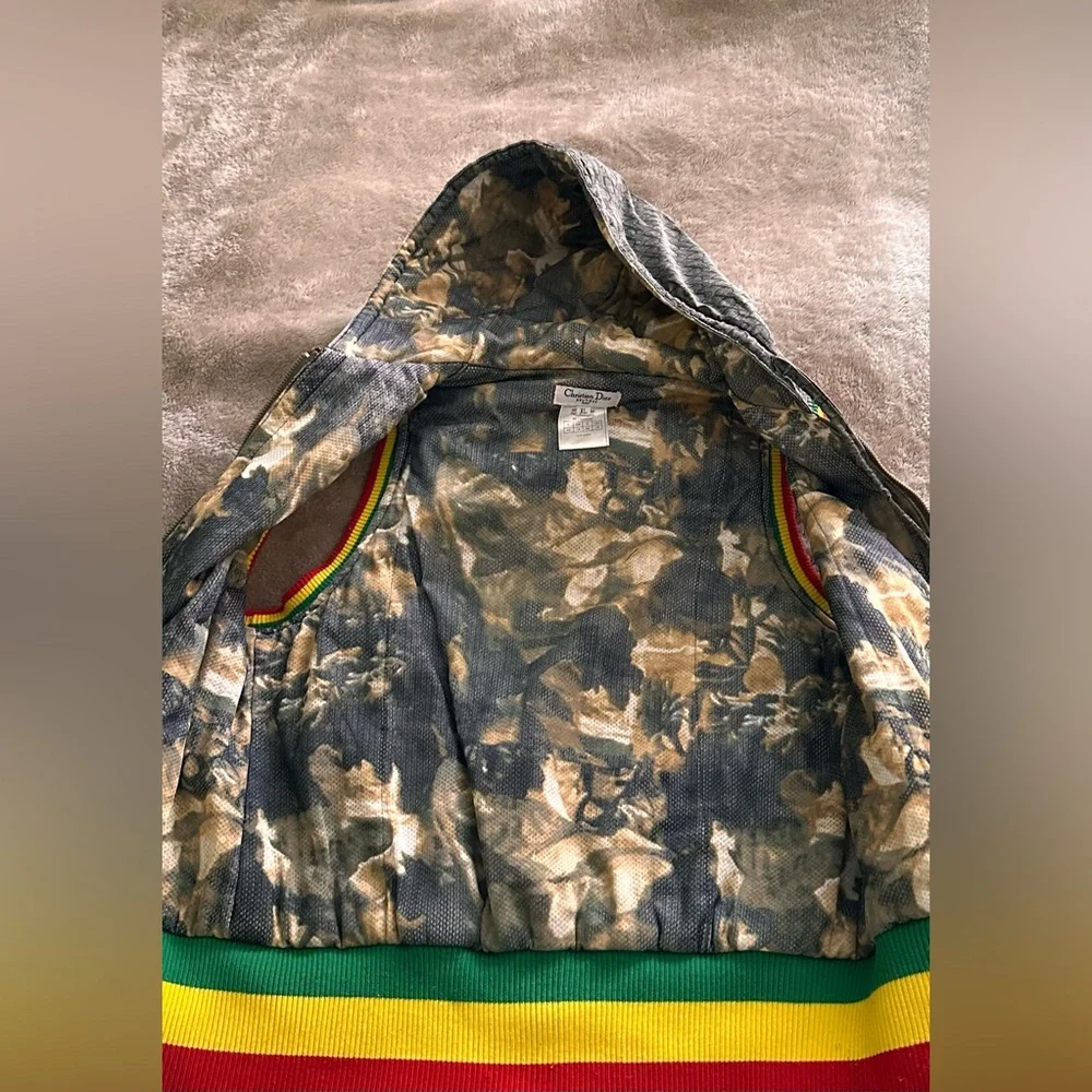 Dior Gray Hooded Vest with Red, Yellow, and Green Accents size medium - Picture 4 of 5